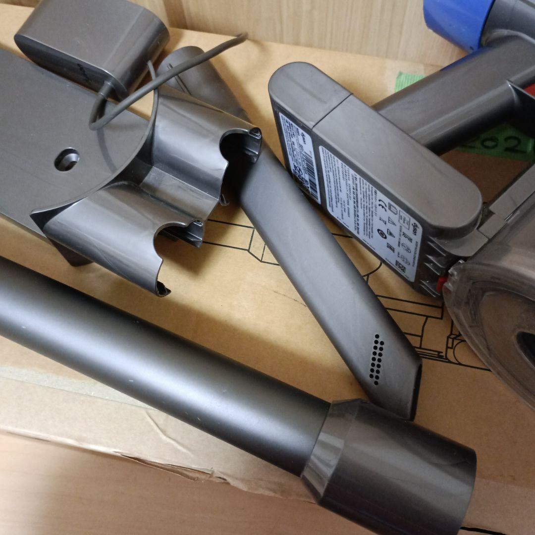 美品　ダイソン　スティッククリーナー　SV11