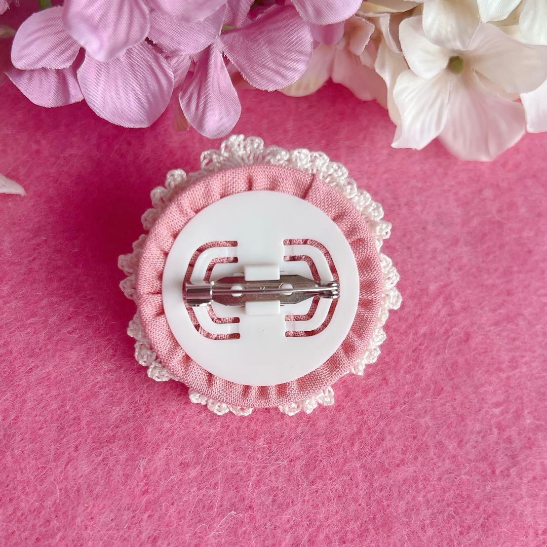 ブルーローズスワッグ ハンドメイド　 リボン刺繍ブローチ　くるみボタン