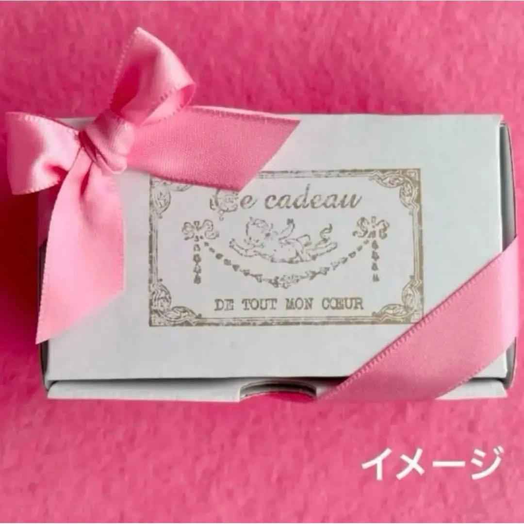 ブルーローズスワッグ ハンドメイド　 リボン刺繍ブローチ　くるみボタン