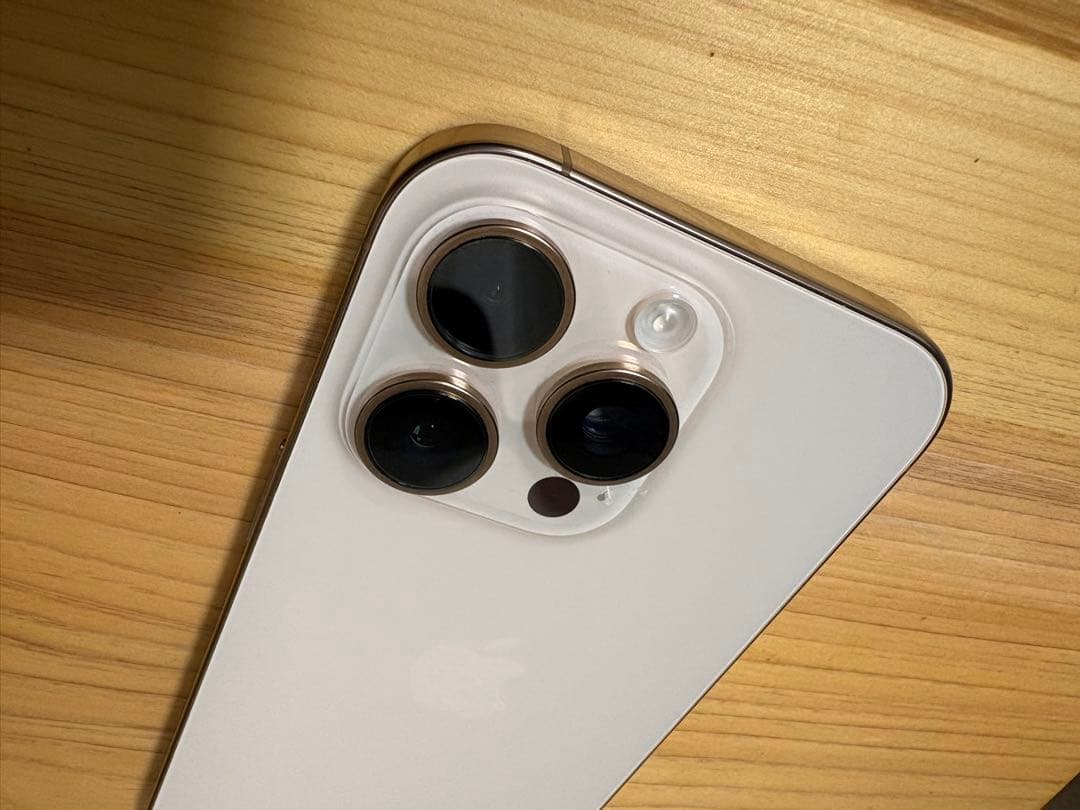 【新品同等】iPhone16Pro 128GB デザートチタニウム 本体