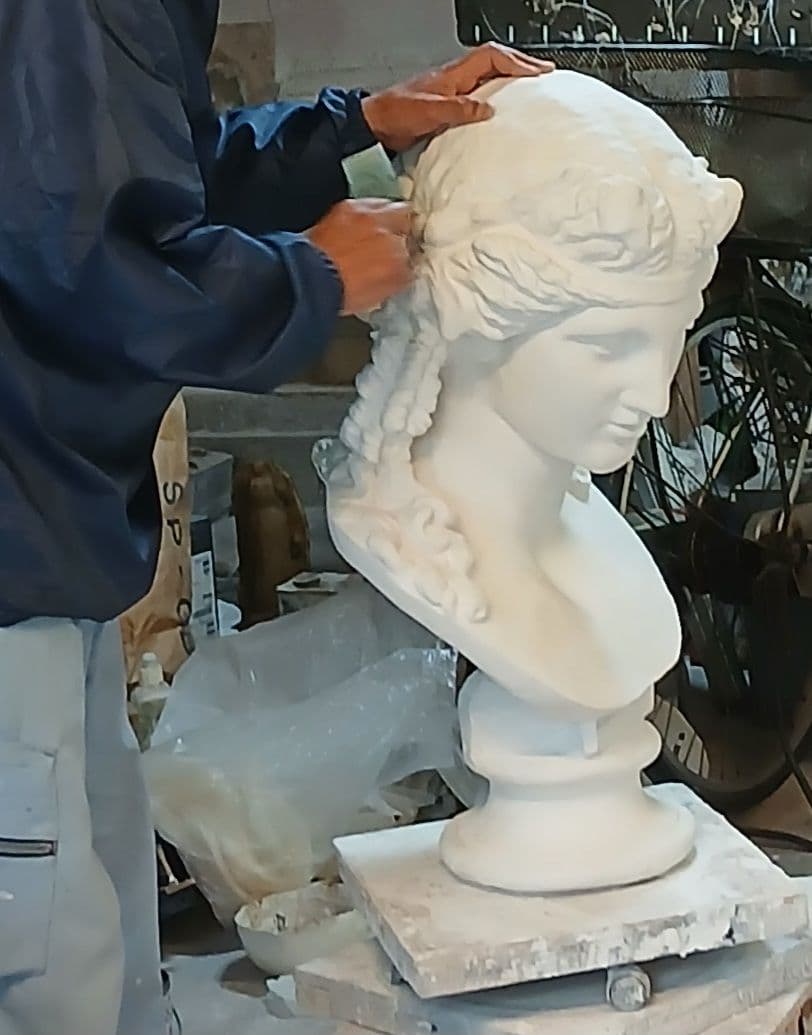 パシャント石膏胸像