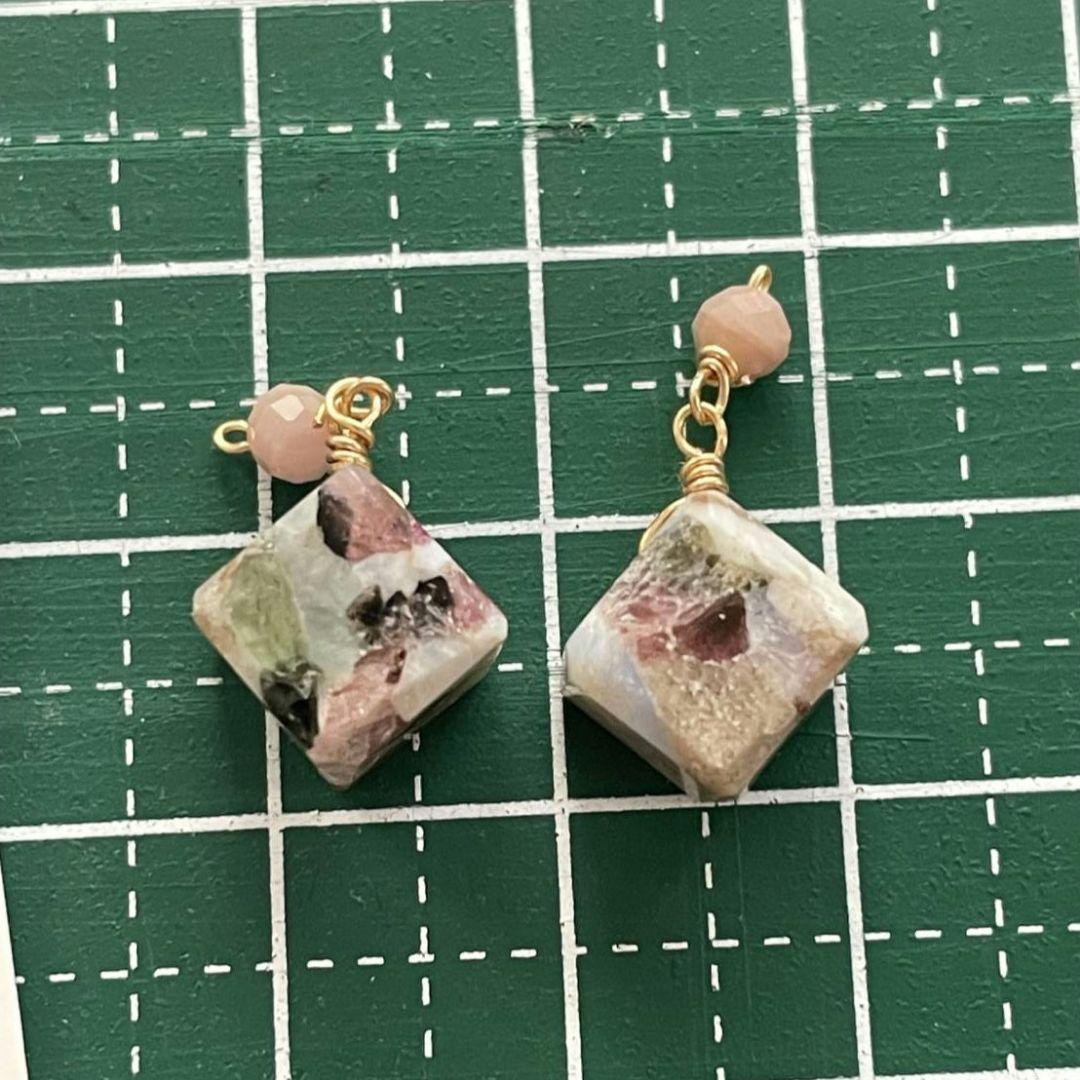 e.m☆❤　天然石ピカソコッパー＆ロードナイト１４Kgfピアス