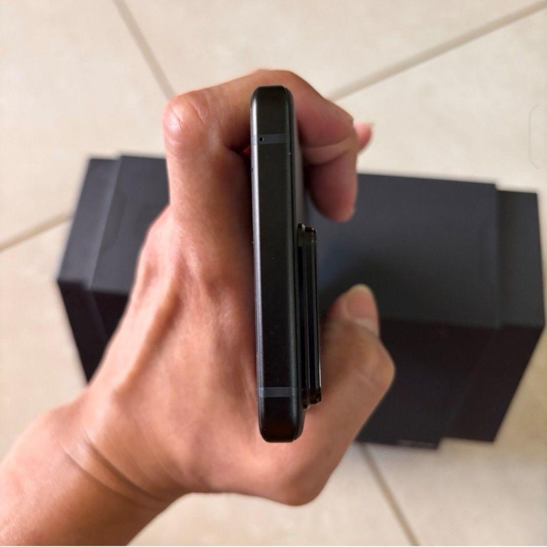 ROG Phone 8 Pro AMOLEDディスプレイ搭載