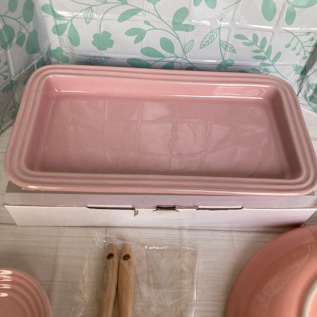 LE CREUSET ルクルーゼ　ピンク　ハート　レクタンギュラー　スパチュラ