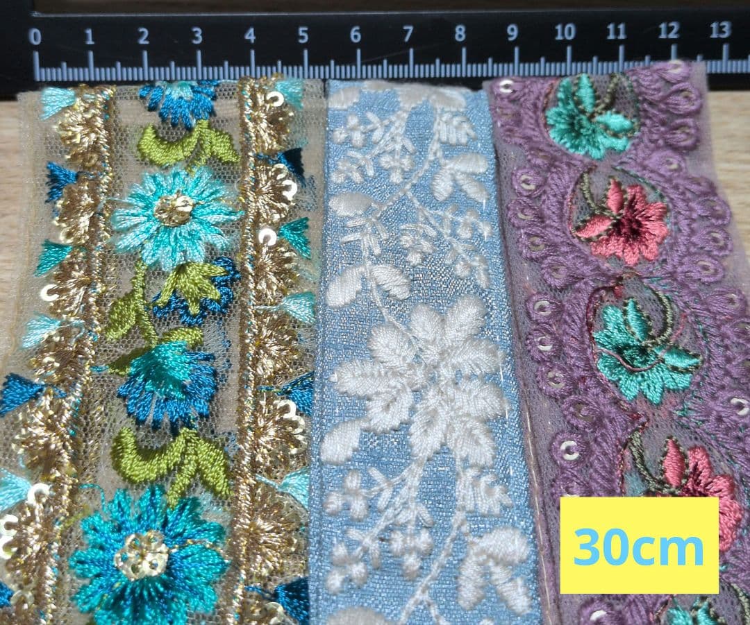 インド刺繍リボン　全部で63種36m以上　大量　まとめ売り　はぎれ