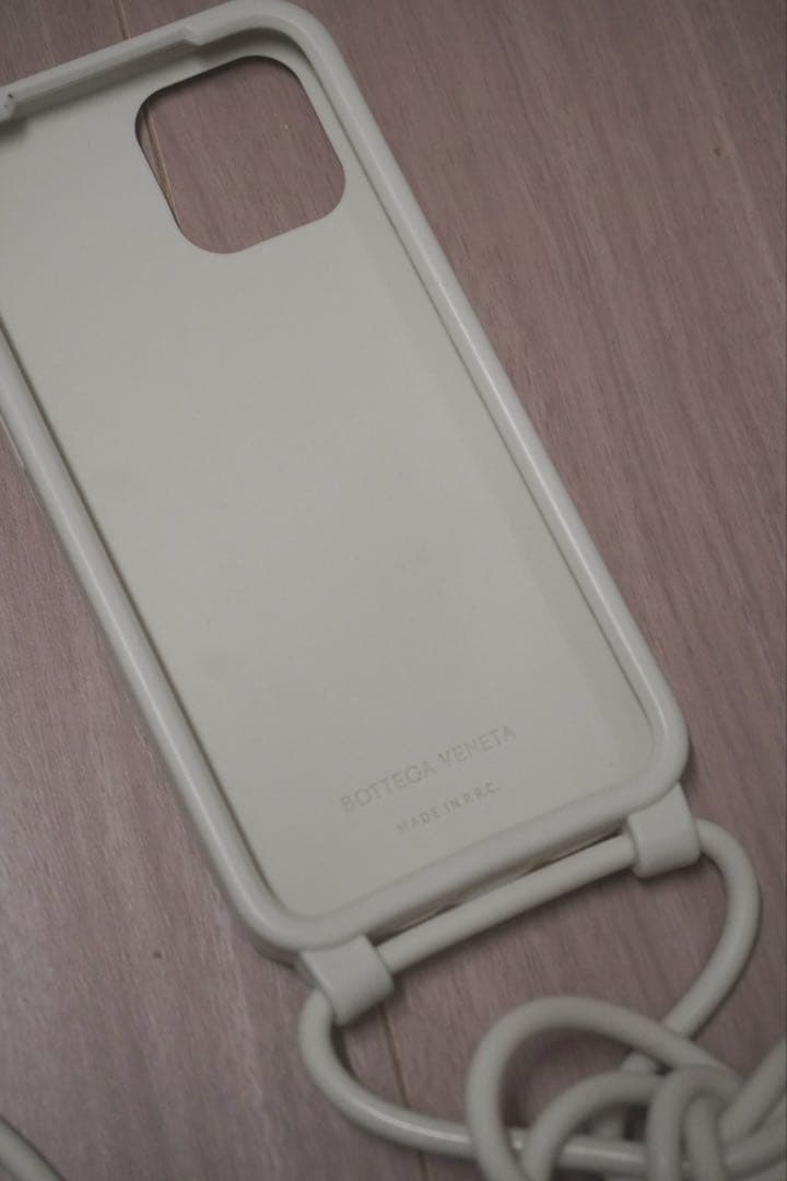 Bottega Veneta iPhone12pro ケース 白 スマホショルダ
