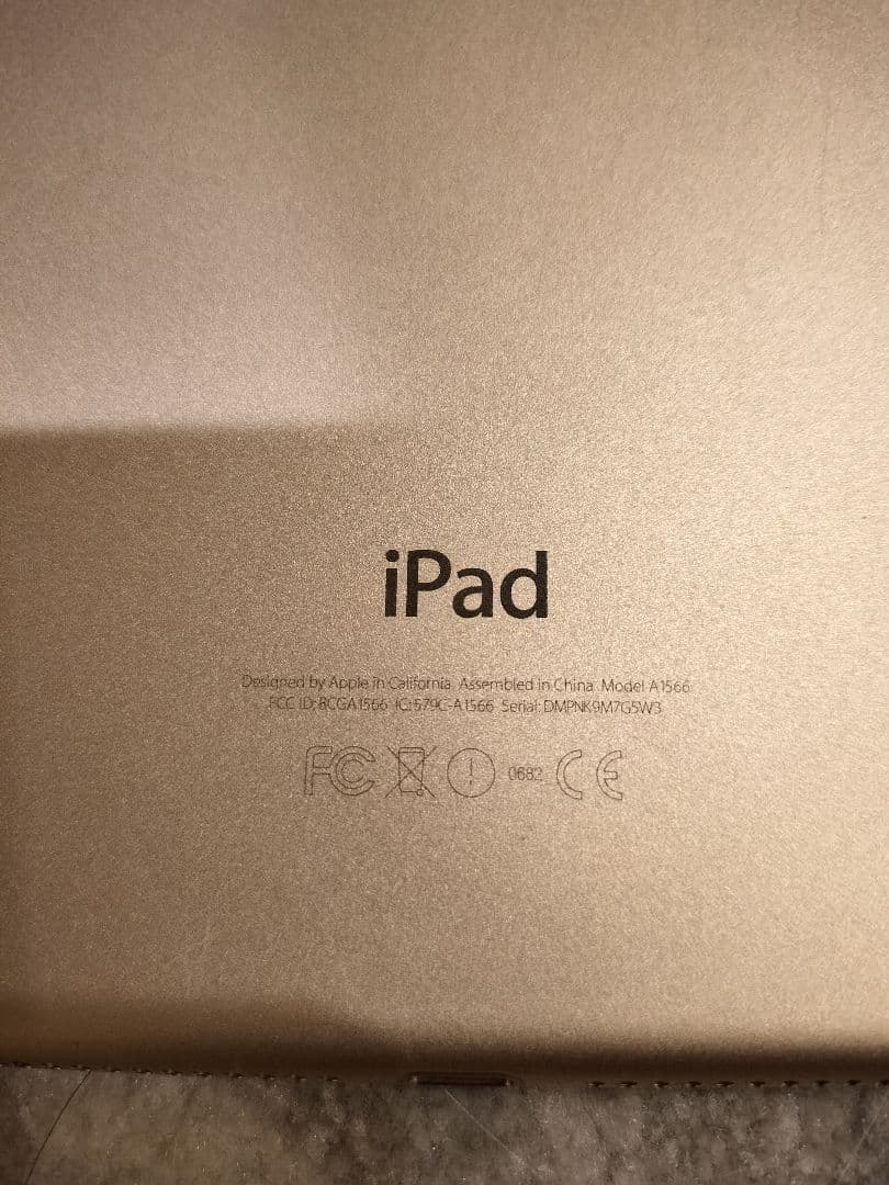 【最近まで現役】Apple iPad Air2 128GB ゴールド A1566
