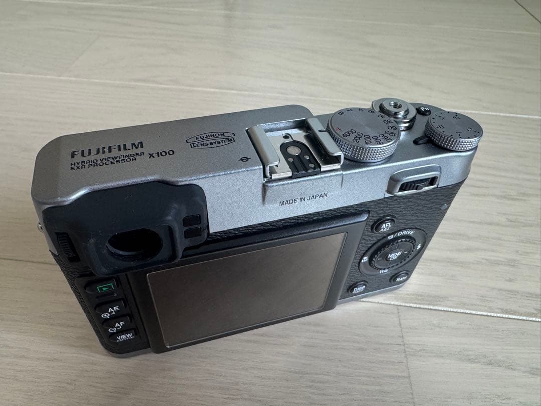 Fujifilm X100 デジタルカメラ