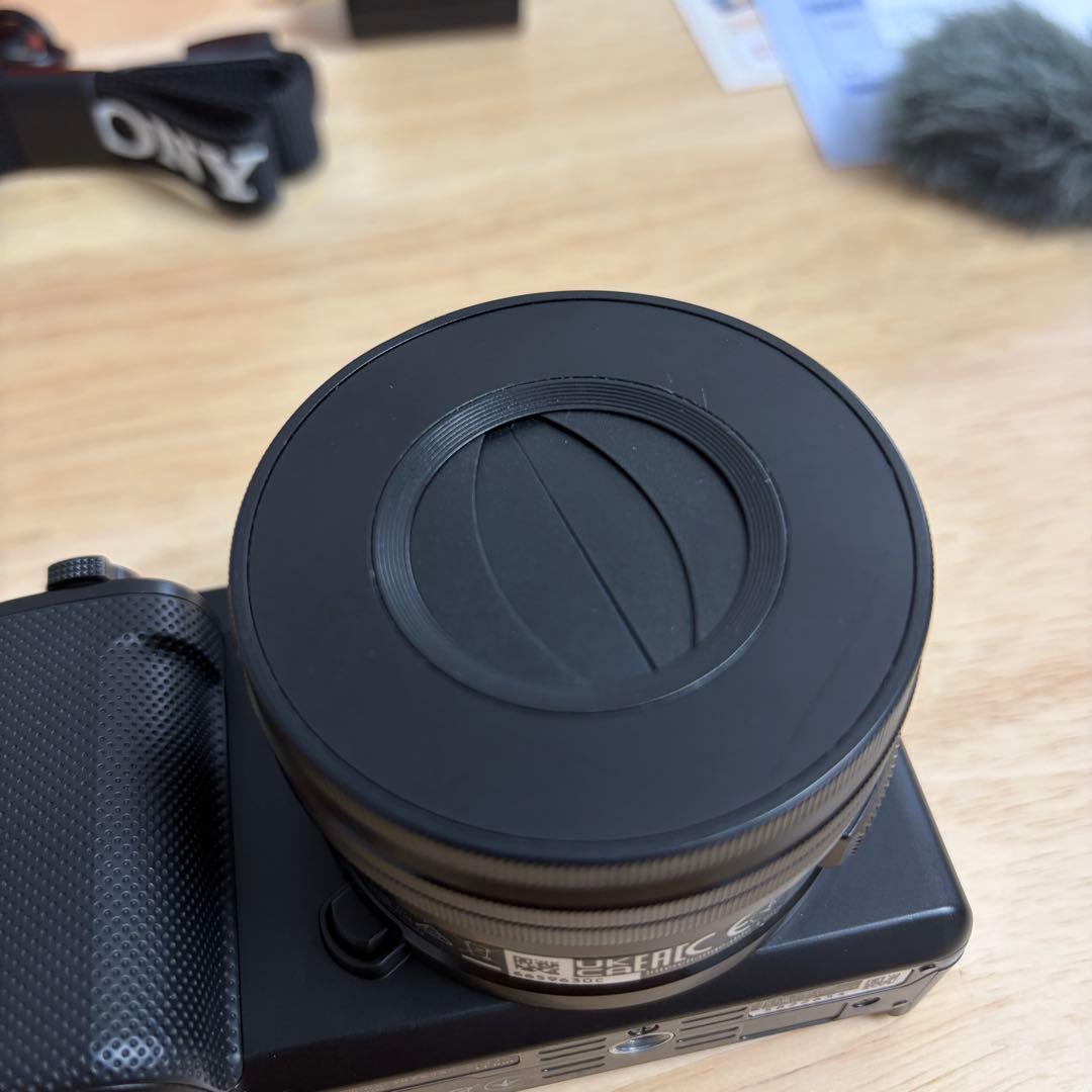 【美品】SONY ZV-E10 パワーズームレンズキット ブラック