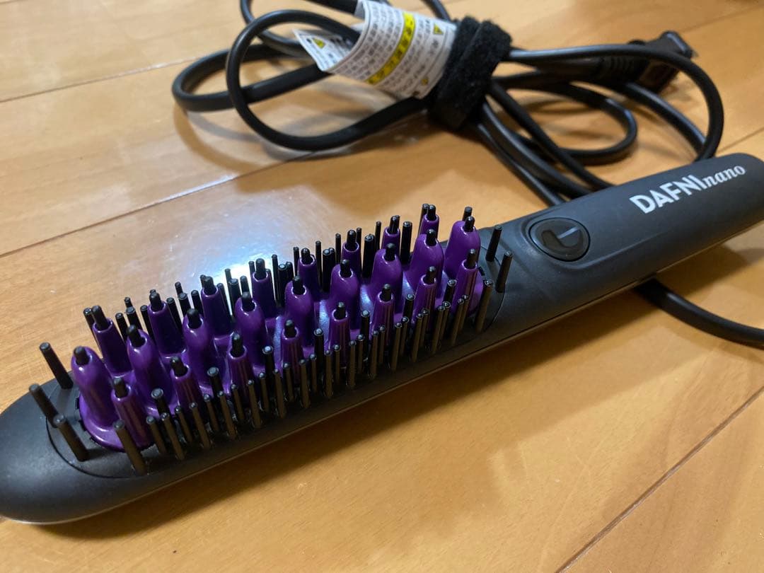 DAFNInano ブラシヘアアイロン 紫