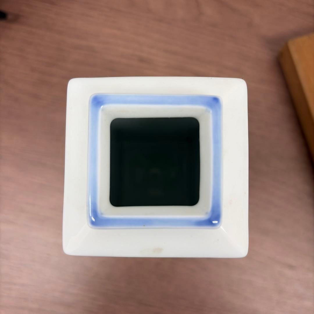 深川製磁　花瓶　高松宮家 家紋入り 海軍錨と梅　箱つき