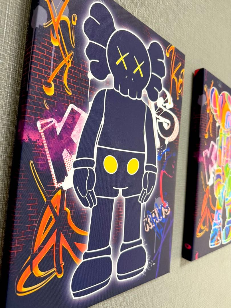 No.251木枠付きキャンバスアート　ブランドアートポスター　KAWS 絵画