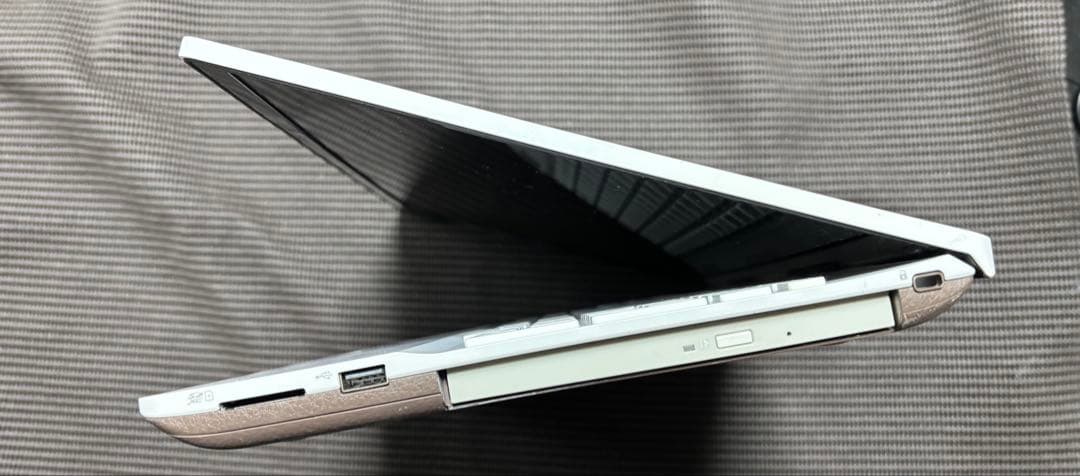 Windowsノート本体 LIFEBOOK AH45/B3 i3-7130 SSD 256GB 8GB