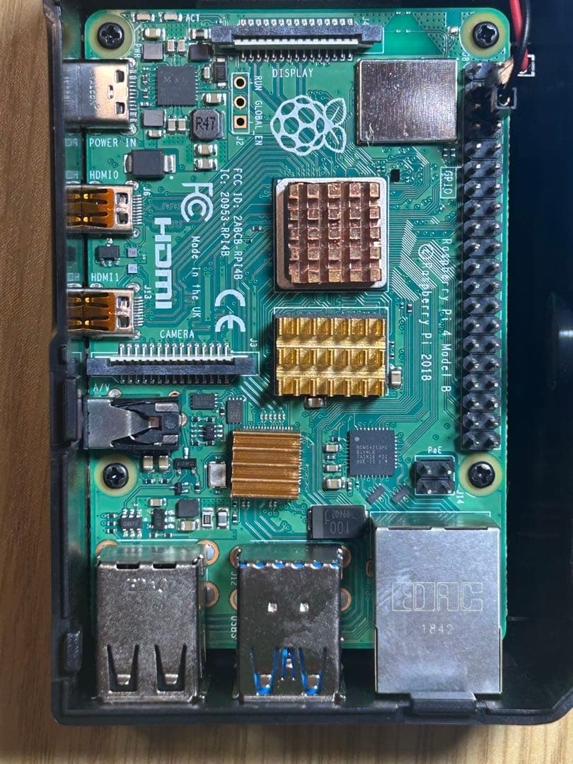 Raspberry Pi 4 Model B 4GB RAM (ケース等付属）