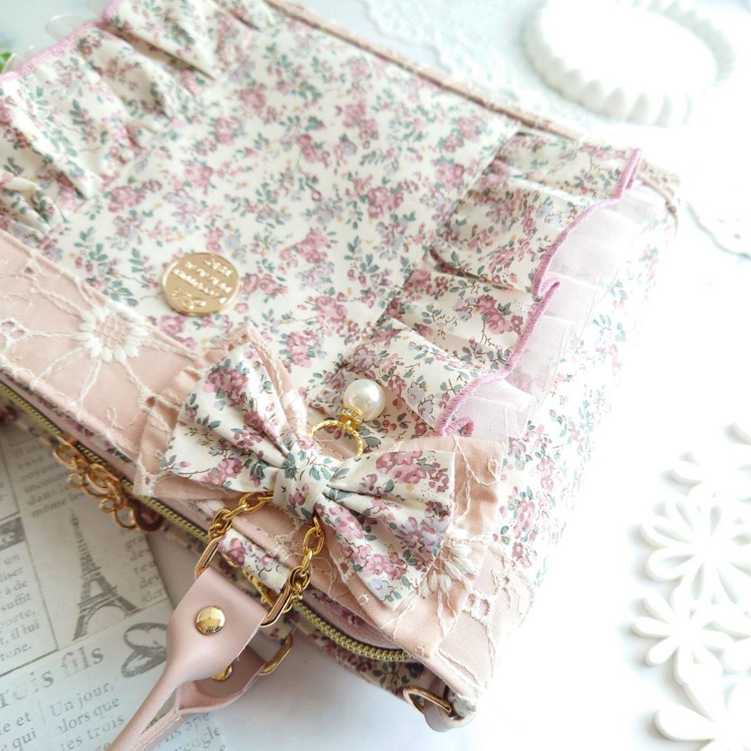 ムーンモス×マーガレット刺繍 サイドフリルあおりポケット付きトート✩.*˚