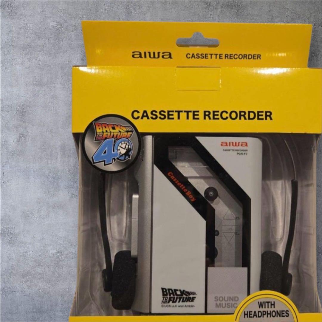 新品未開封 バック・トゥ・ザ・フューチャーのコラボ商品、カセットプレイヤー