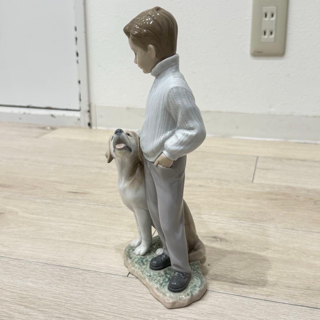 美品 リヤドロ フィギュリン 人気作 僕の親友 男の子 愛犬 LLADRO