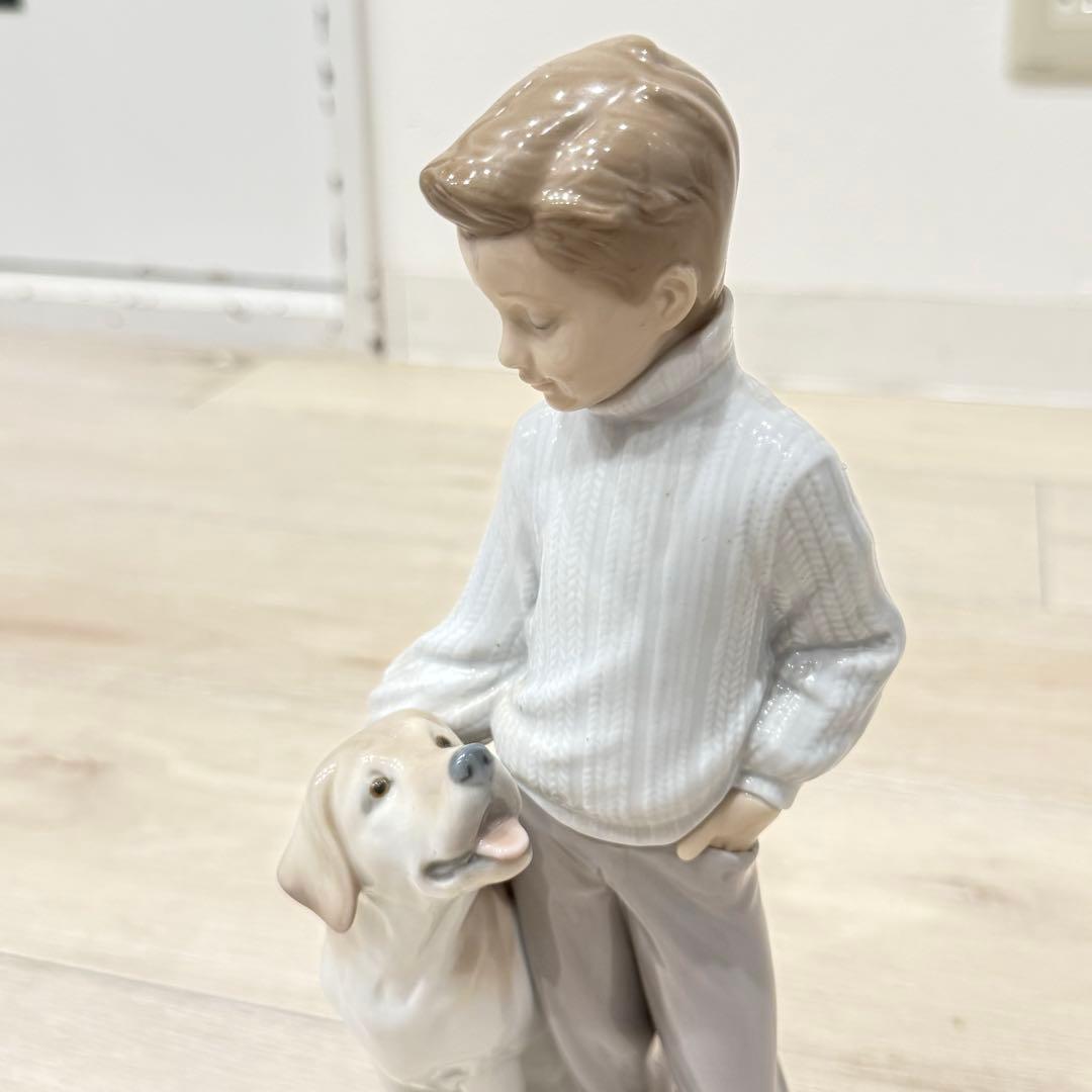 美品 リヤドロ フィギュリン 人気作 僕の親友 男の子 愛犬 LLADRO
