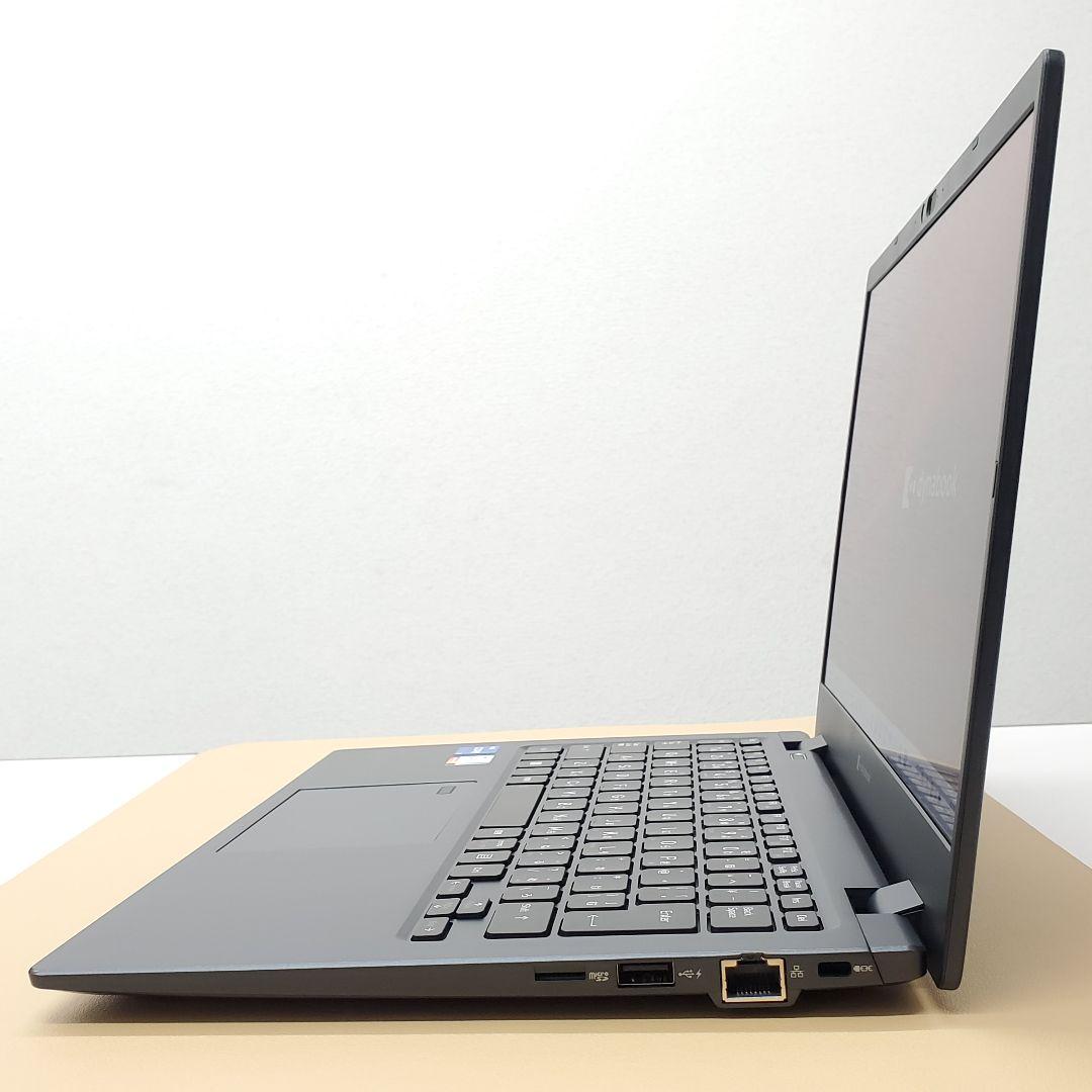 【商品番号1834】dynabook 13.3型ノートパソコン　2024年製