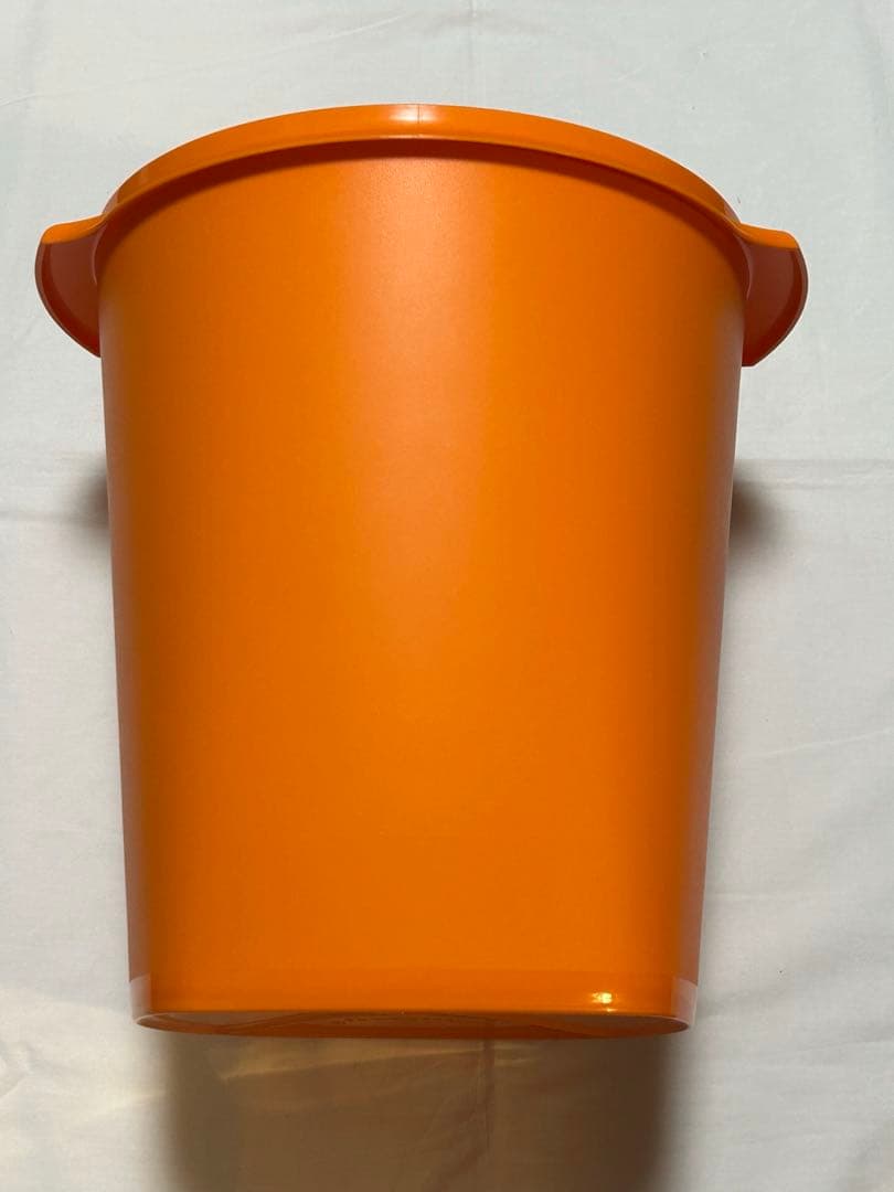 新品　タッパーウェア マキシデコレーター １１Ｌオレンジ