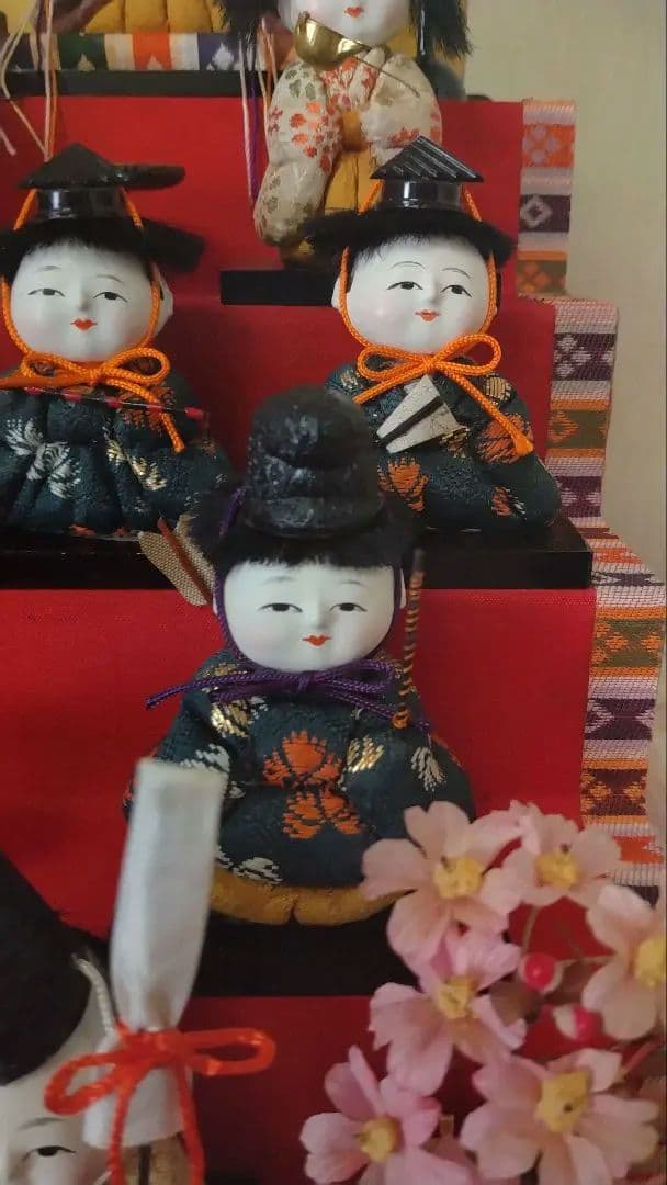 雛人形セット 、アクリルケース入り　　小さいサイズ