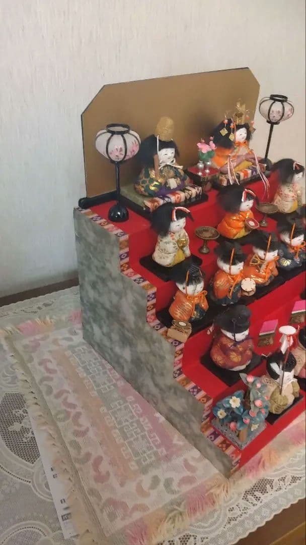 雛人形セット 、アクリルケース入り　　小さいサイズ