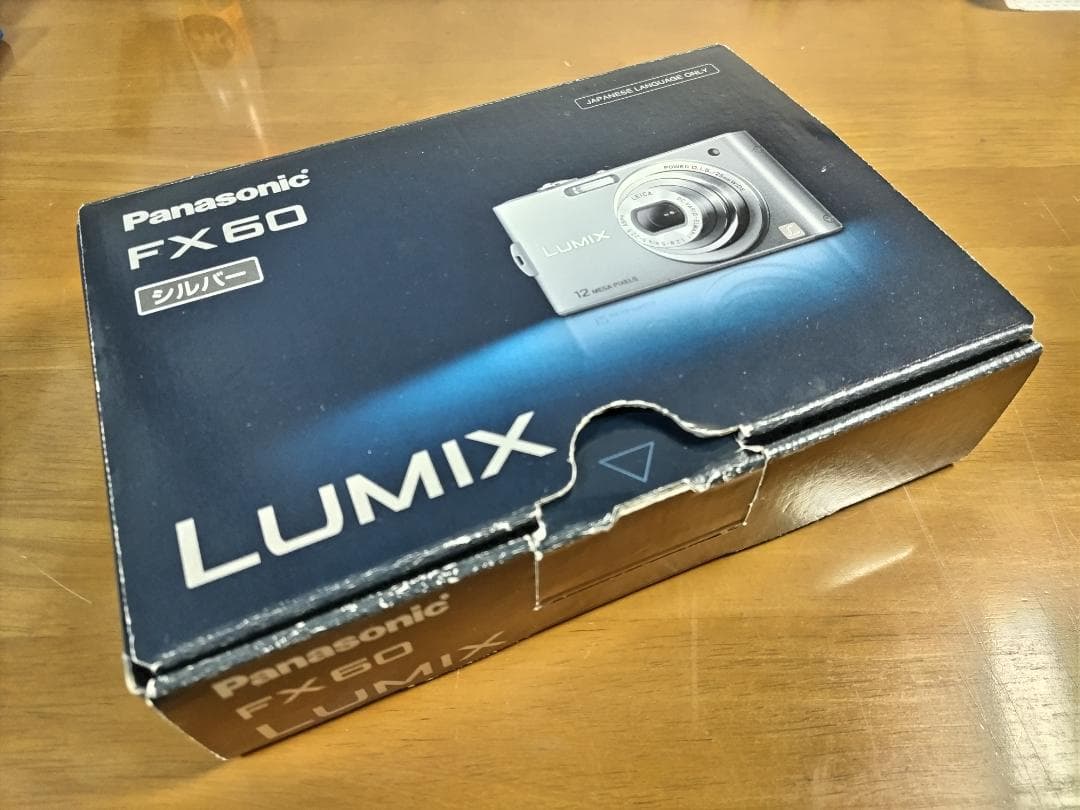 パナソニック　LUMIX FX60 12メガピクセル デジタルカメラ