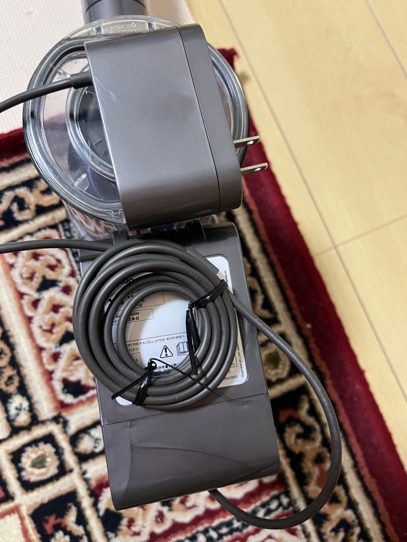ダイソンDC61コードレスクリーナー