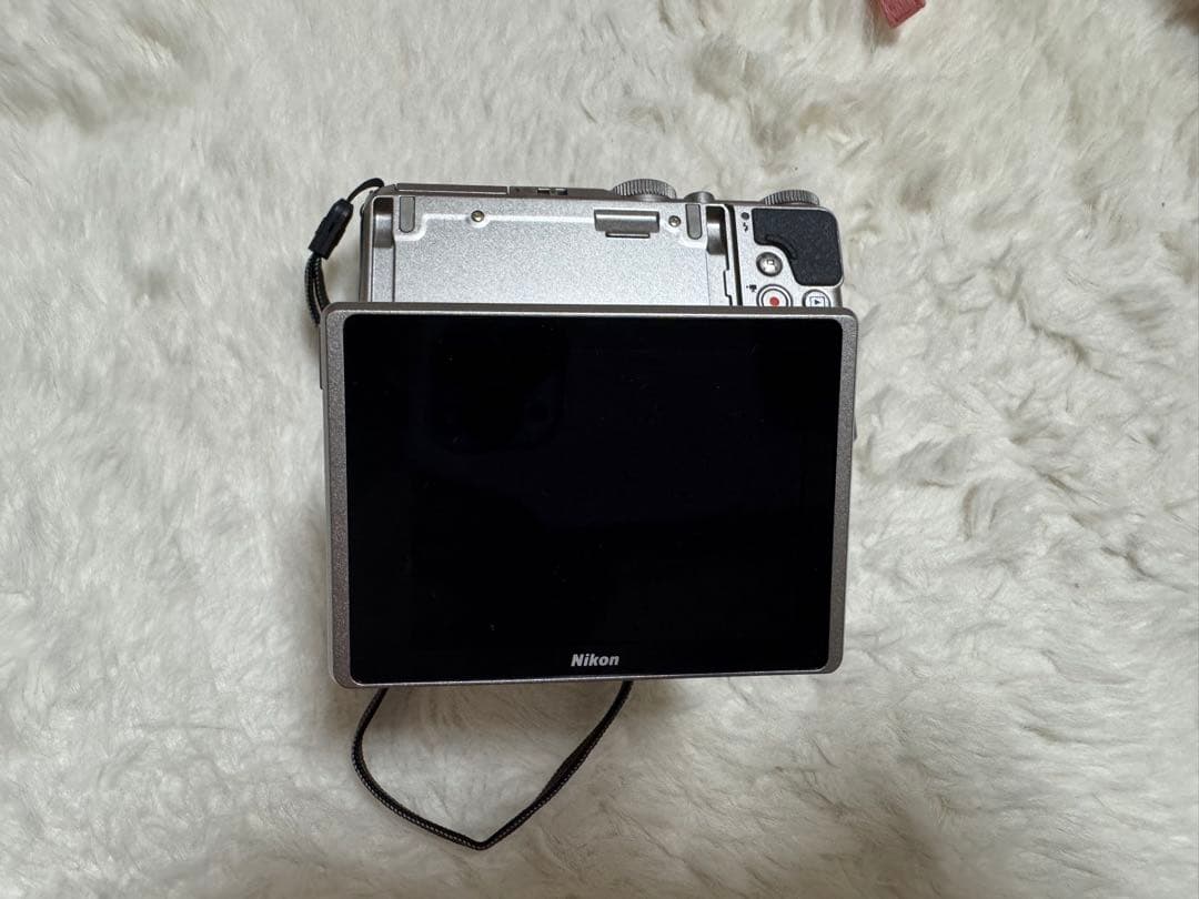 【美品】Nikon COOLPIX A900 シルバー　35倍光学ズーム
