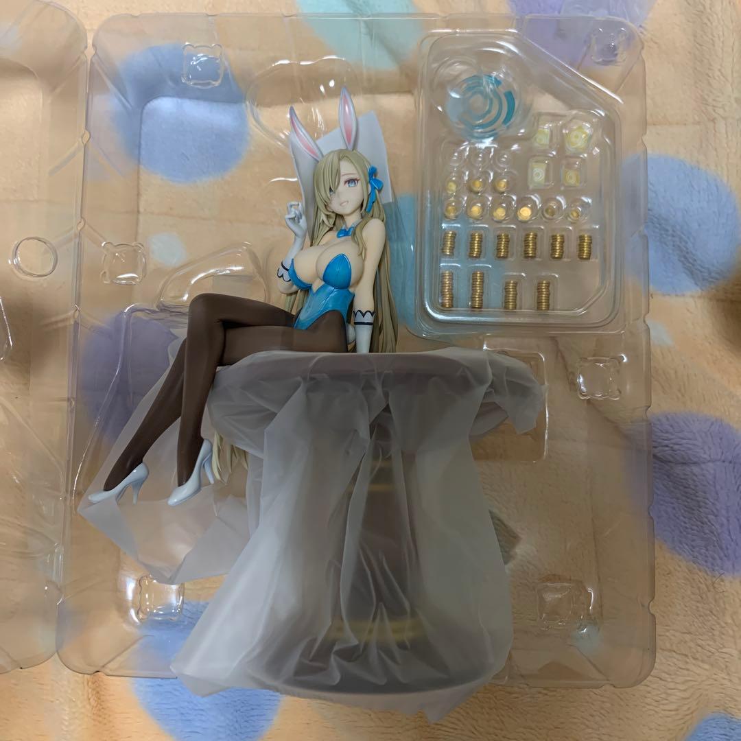 ブルーアーカイブ　アスナ、カリン　バニーガール フィギュアセット
