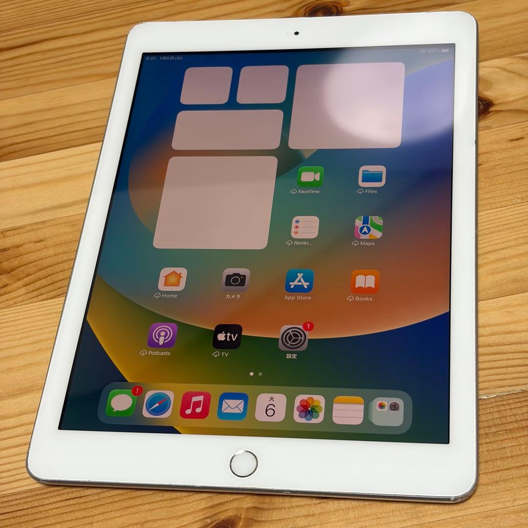 R*o様 iPad 第五世代 32GB セルラーモデル 53808