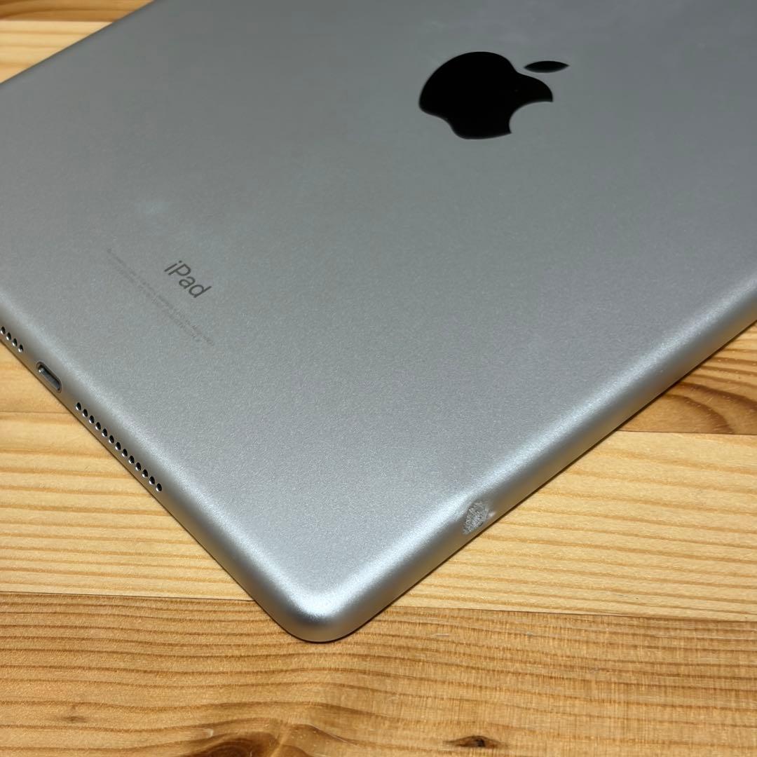 R*o様 iPad 第五世代 32GB セルラーモデル 53808