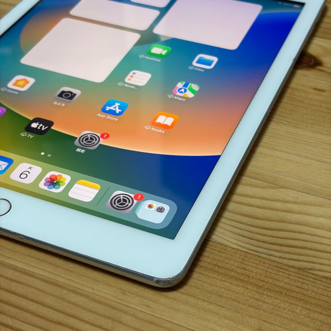 R*o様 iPad 第五世代 32GB セルラーモデル 53808