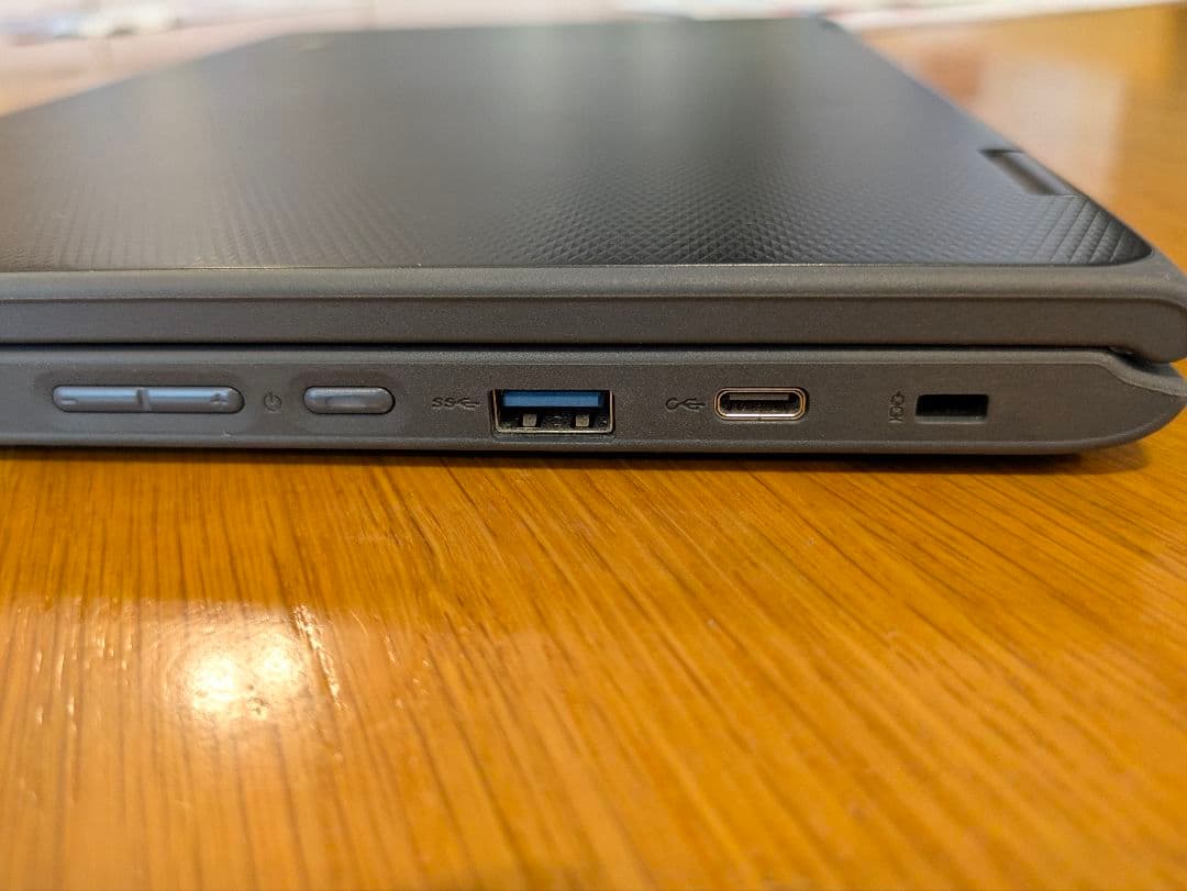 Chromebook本体 Lenovo 300e Chromebook 2ndGen AMD