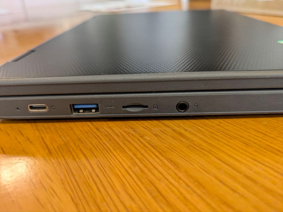Chromebook本体 Lenovo 300e Chromebook 2ndGen AMD