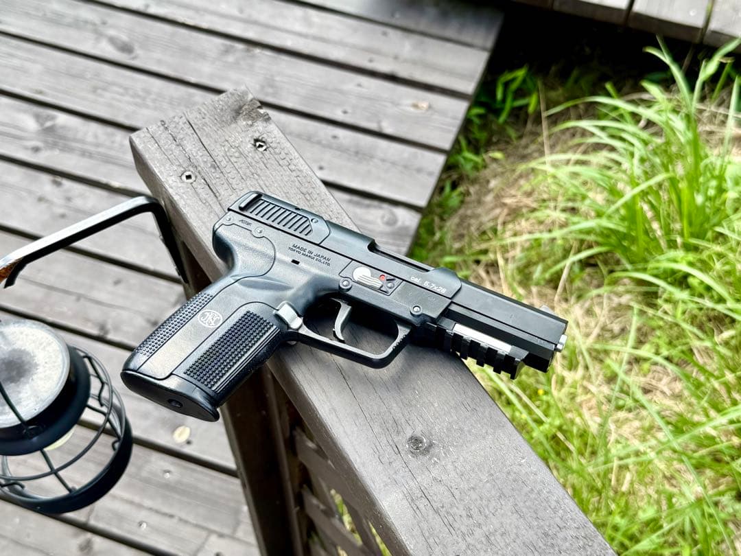 東京マルイ ガスブローバック　ファイブセブン FN5-7