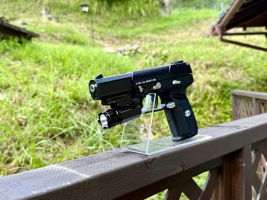 東京マルイ ガスブローバック　ファイブセブン FN5-7