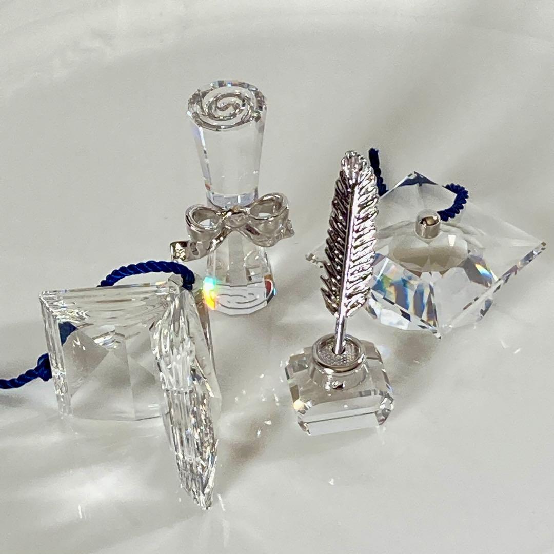 美品 スワロフスキー 卒業モチーフ4点 箱付　クリスタル