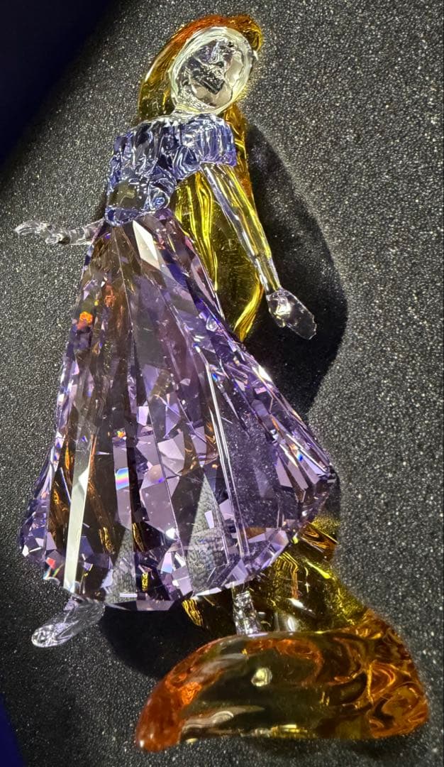 スワロフスキー　Swarovski　ディズニー　Disney　ラプンツェル