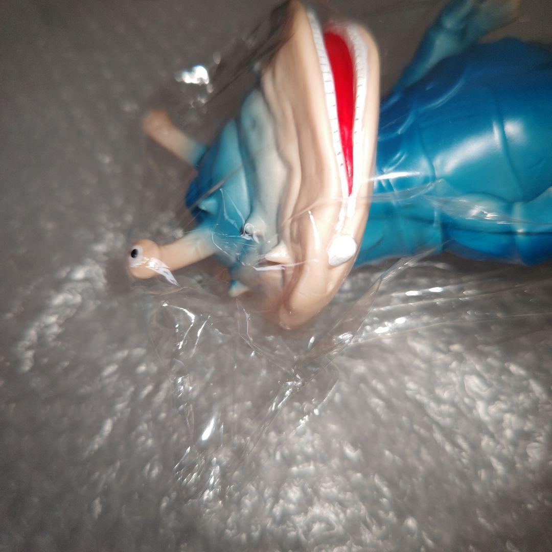 シークレットベース　カネゴン　ソフビ　フィギュア　青/肌色