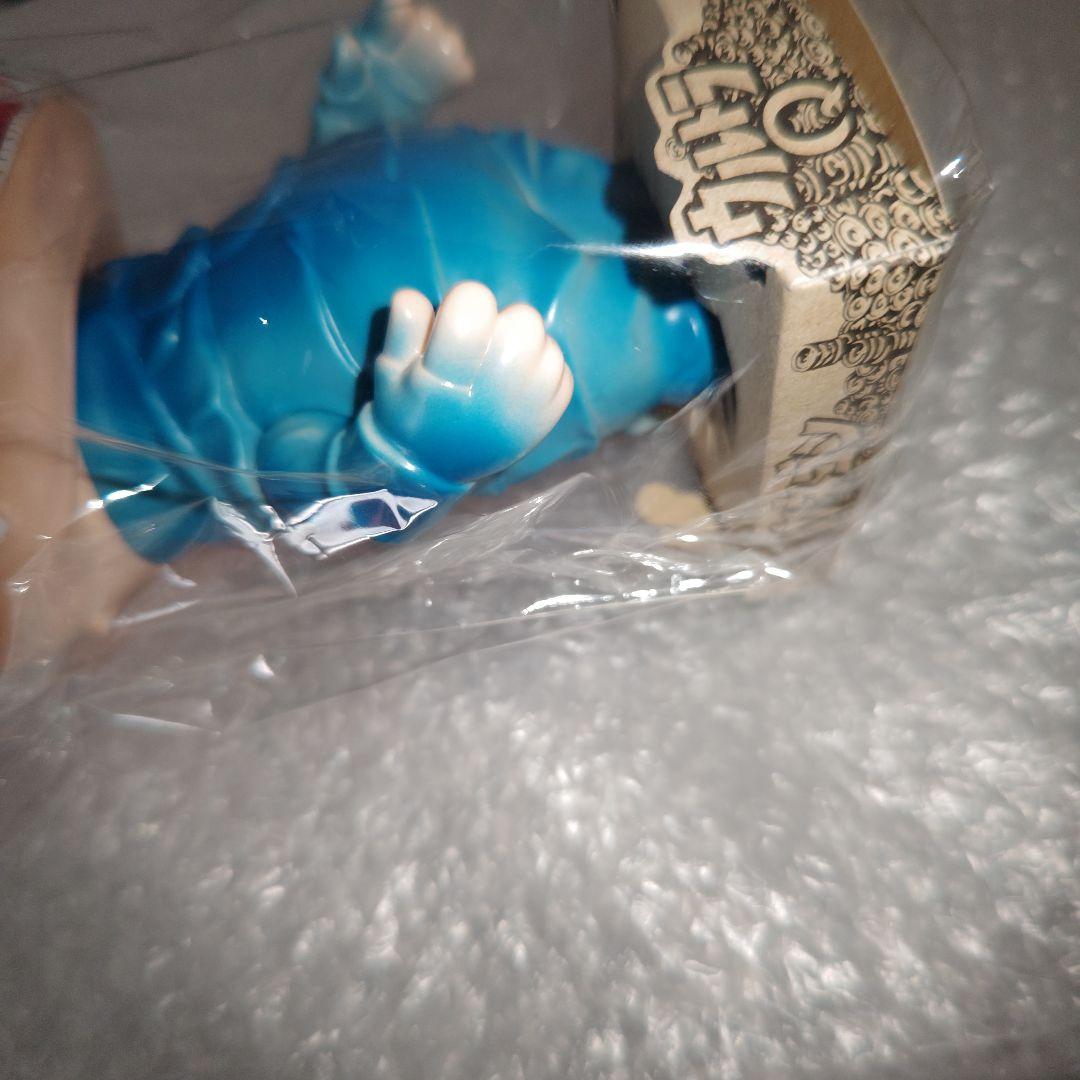 シークレットベース　カネゴン　ソフビ　フィギュア　青/肌色