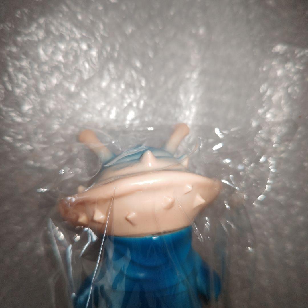 シークレットベース　カネゴン　ソフビ　フィギュア　青/肌色