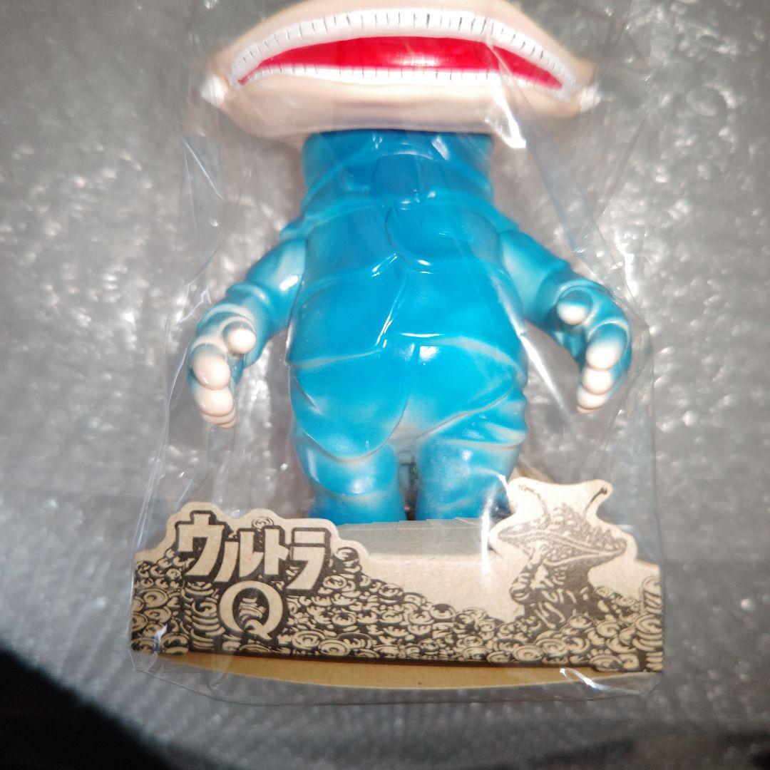 シークレットベース　カネゴン　ソフビ　フィギュア　青/肌色