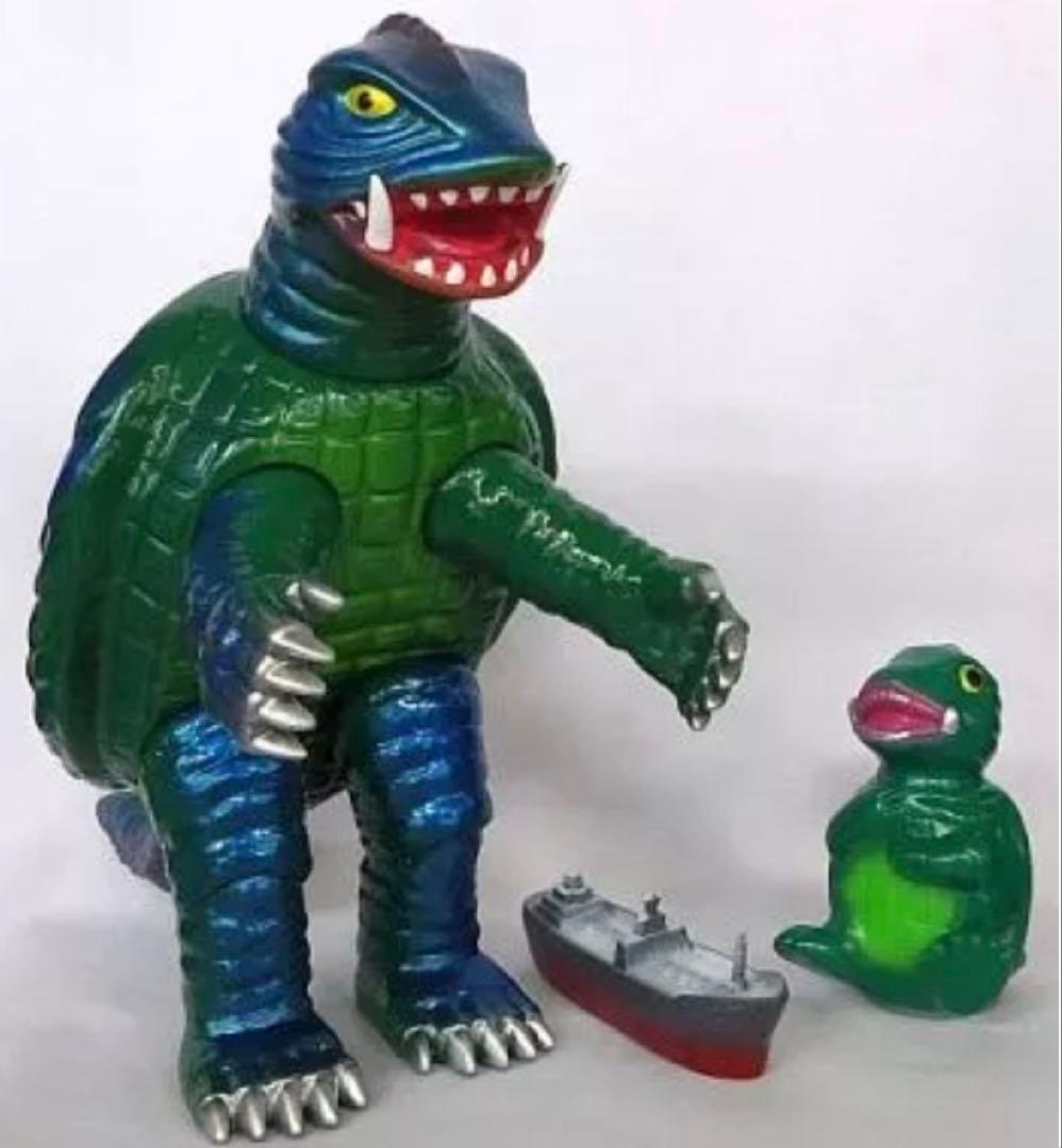 ガメラ’65➕子ガメラ➕タンカー マーミット ハイパーホビー誌上限定版 2001
