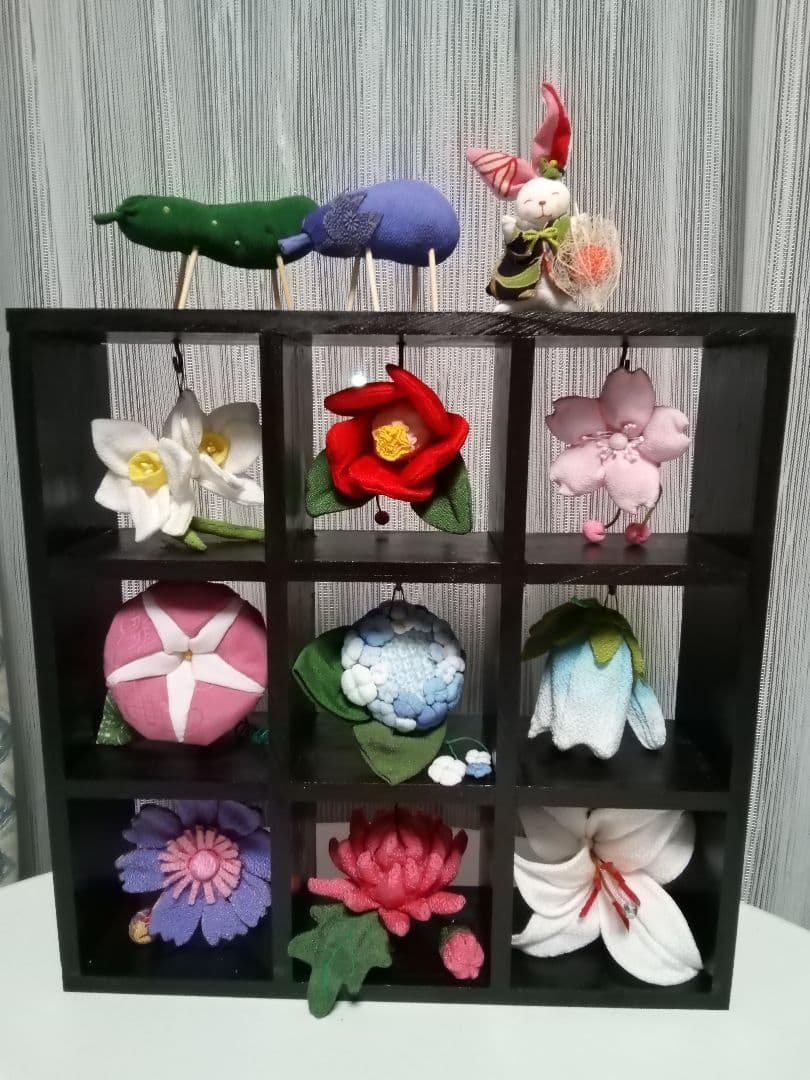 ちりめん細工　　四季の花飾り