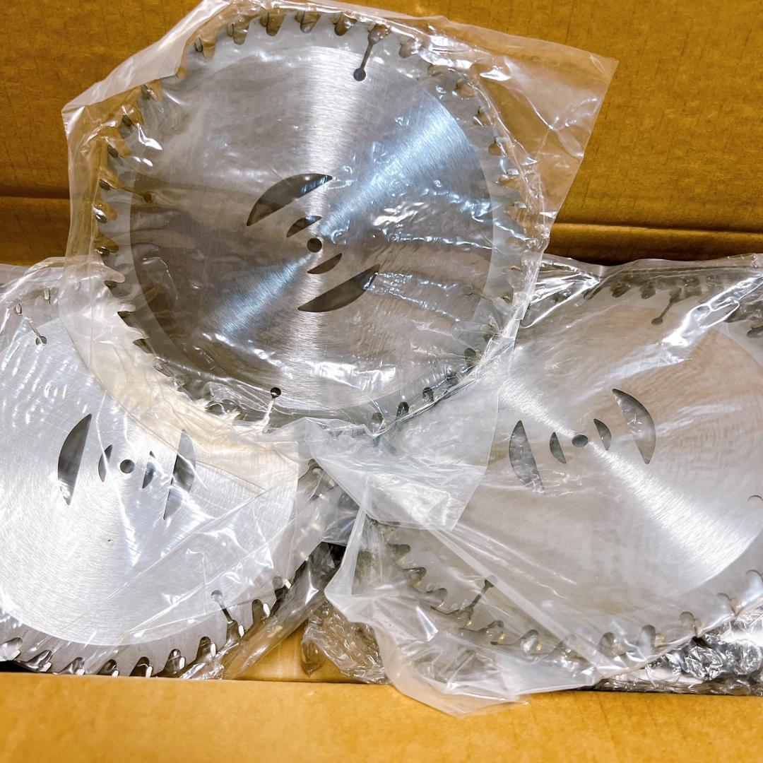 【最新モデル】充電式草刈り機 21V強力パワー 軽量静音 角度調整可