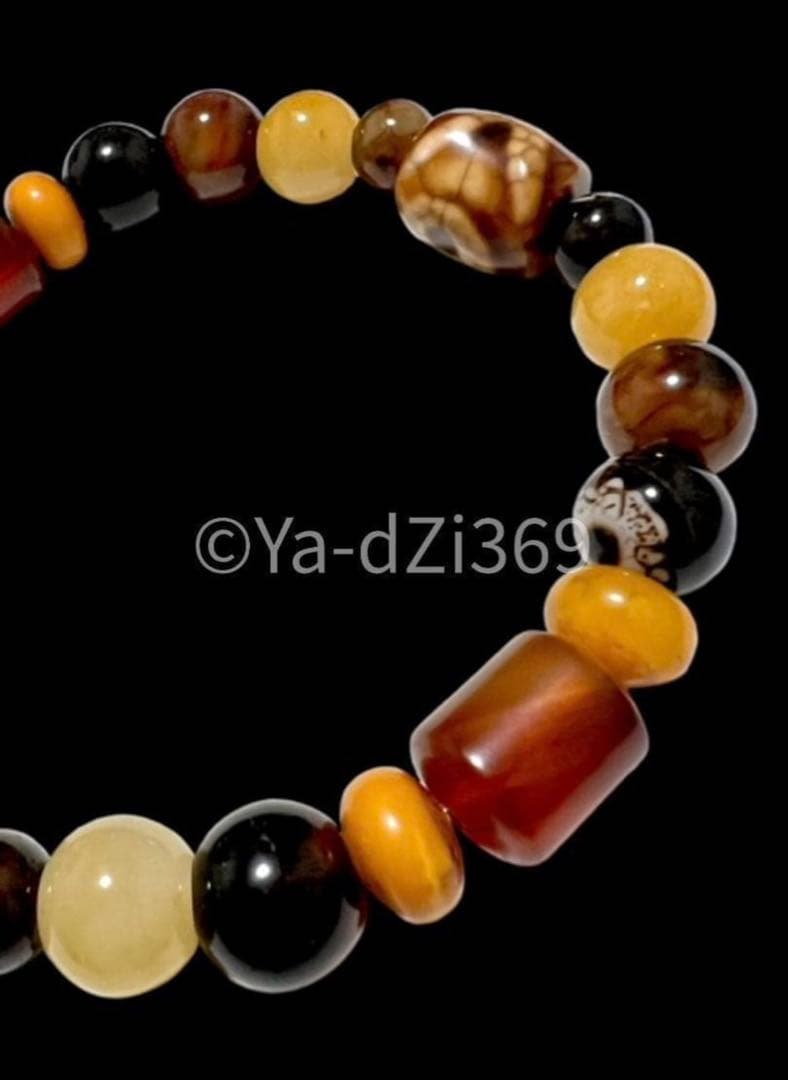 【一点限り】Dzi ジービーズ 上肯藏伝龍紋火供日月星天珠、大人天珠のブレス