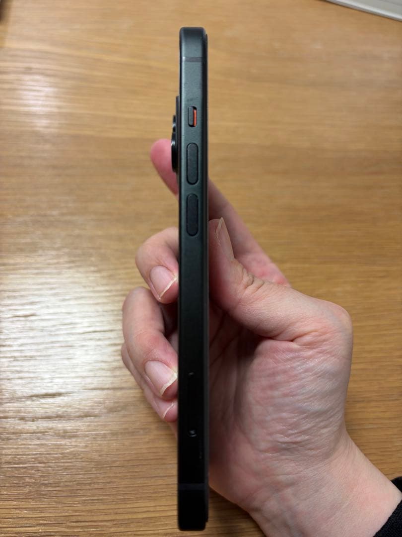 iPhone 15 256GB ブラック 本体 箱あり