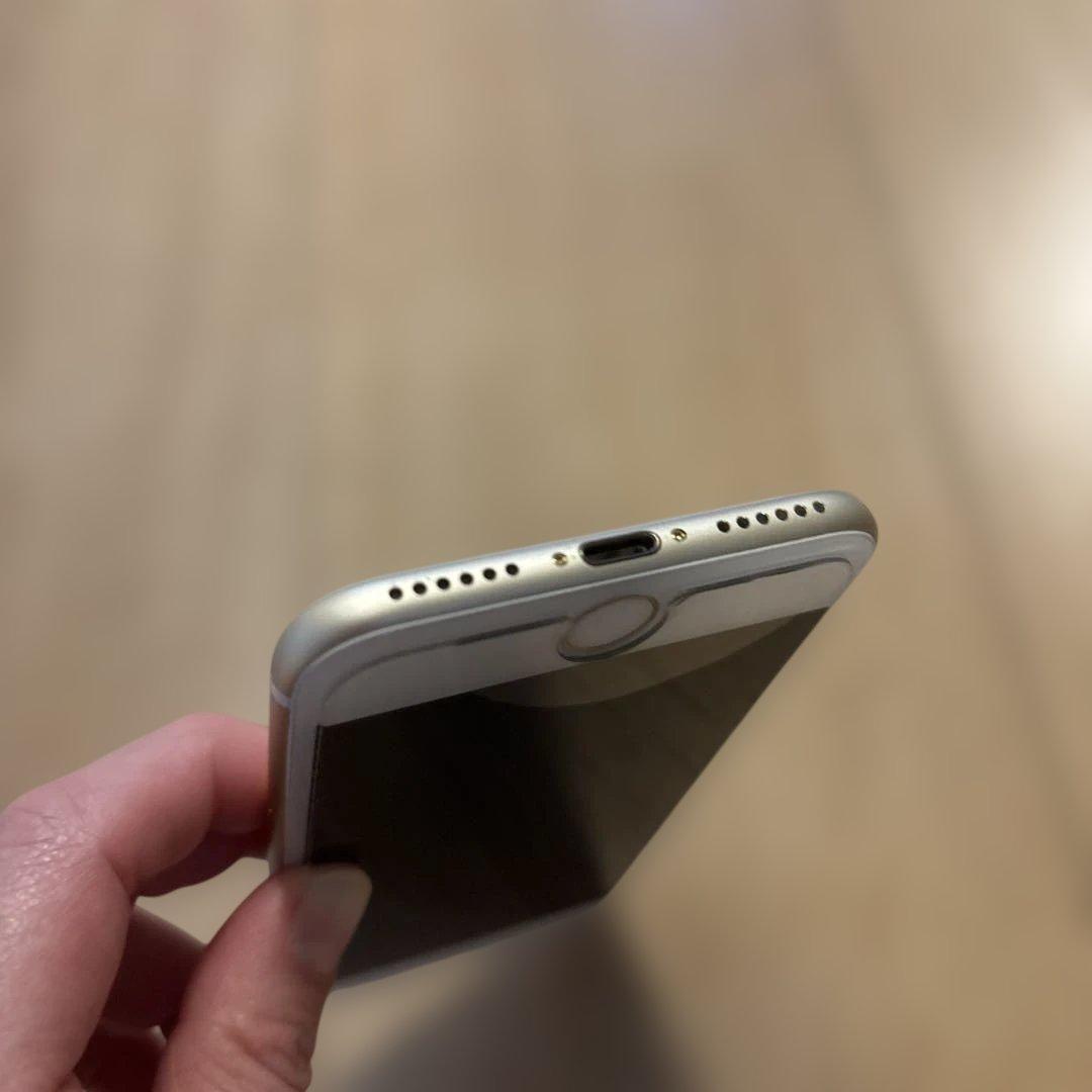 iPhone7⭐️ゴールド　本体　128GB 77%