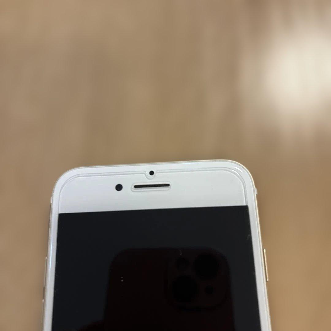 iPhone7⭐️ゴールド　本体　128GB 77%